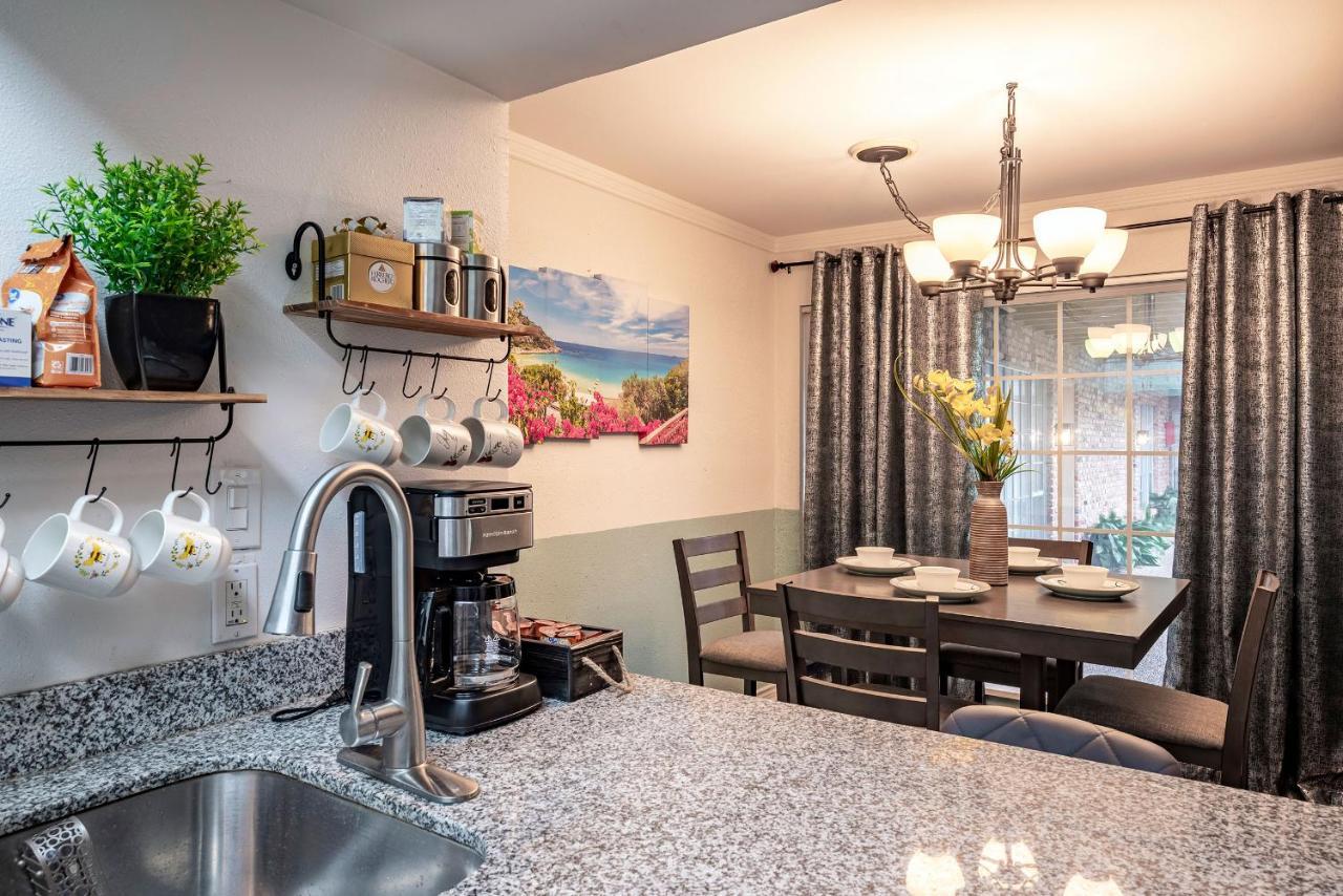 Lovely Comfort Uptown Condo For Houston Trip. Ngoại thất bức ảnh